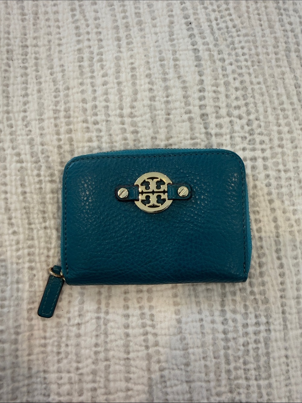 Tory Burch Teal Pebbled Leather Zip Card Wallet with Logo
